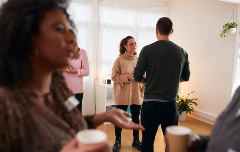 O que é a Convenção do condomínio | Foto de pessoas numa reunião | Estilo de Vida | Blog Alea